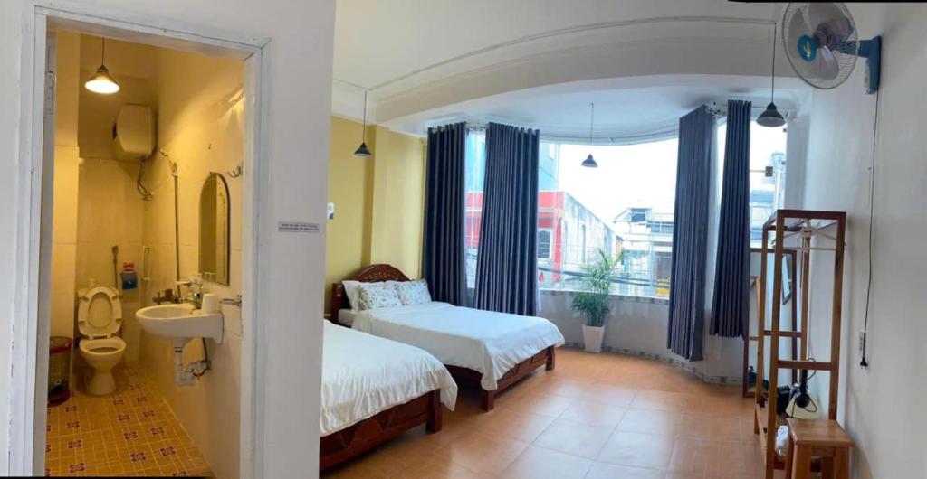 Khách sạn Phúc Thịnh