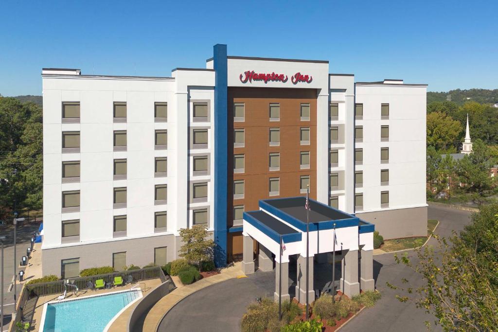 Hampton Inn Birmingham I-65/Lakeshore Drive image