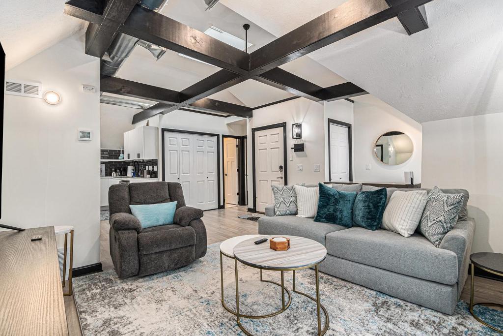 Elegant Top Floor Apartment image