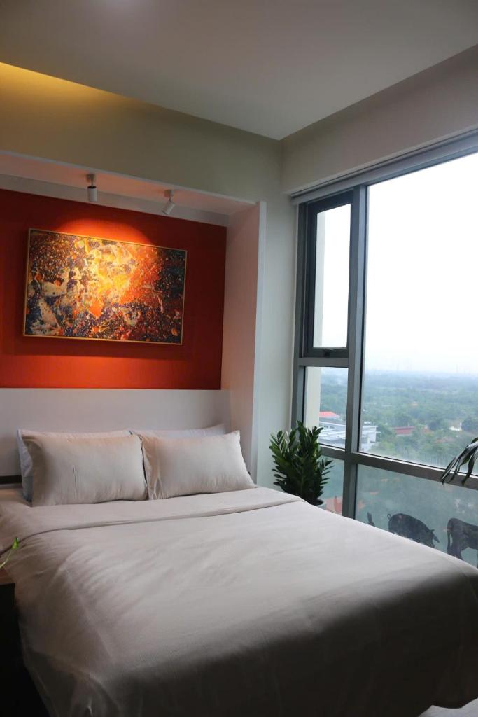 Work & Rest Suite SECC