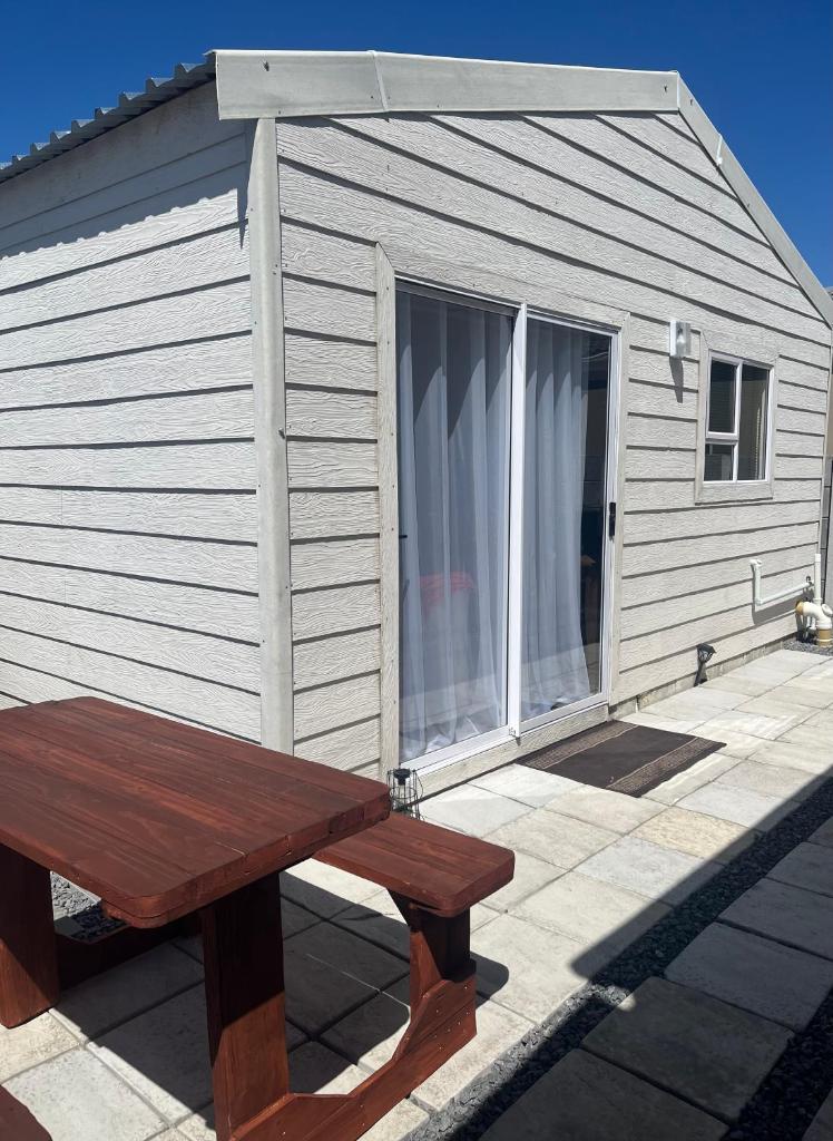 Relaxa Sleep & Go - Self Catering Accommodation - Tap to explore photos