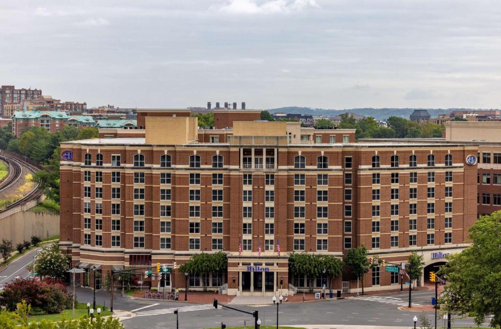 Hilton Alexandria Old Town image