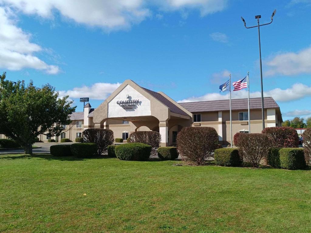 Country Inn & Suites By Radisson, Battle Creek, MI image