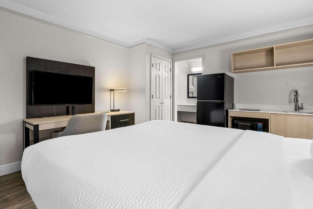 Rodeway Inn Slidell I-10 image