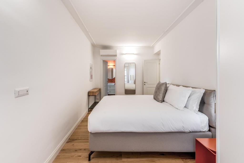 Silent 2 Bdrm heart of Trastevere Room Type - Two-Bedroom Apartment