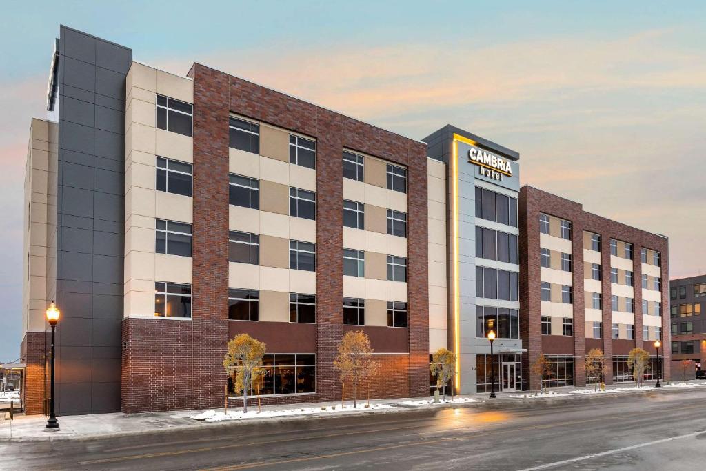 Cambria Hotel Omaha Downtown image