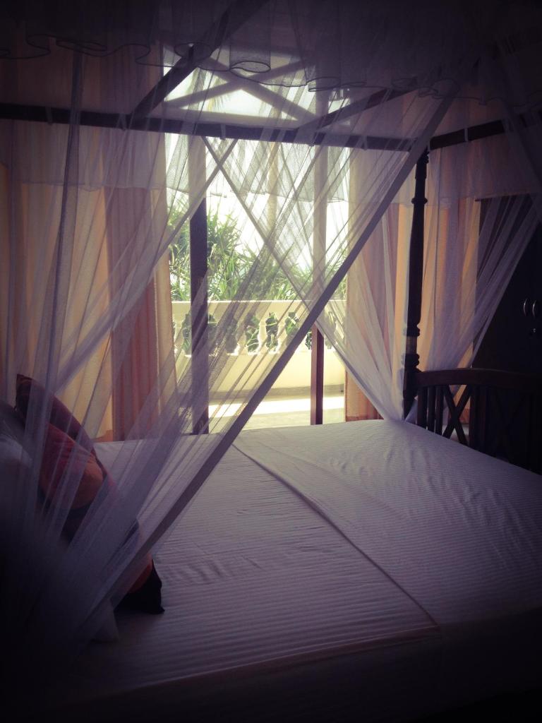 Двухместный (Двухместный номер с 1 кроватью и балконом, вид на море), Mirissa Seastar