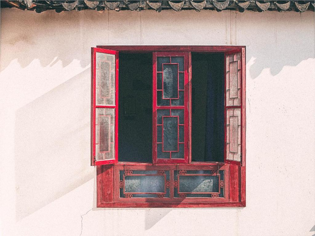 Сьюит (Улучшенный люкс), The Glance Back Garden Hotel