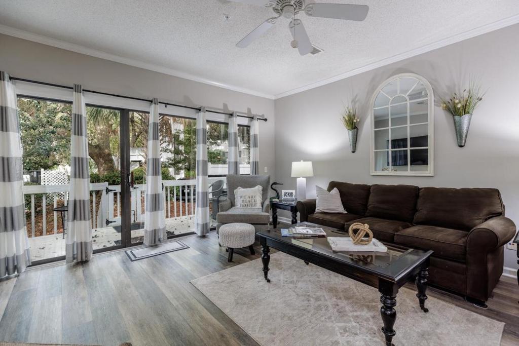 46 Ocean Breeze image