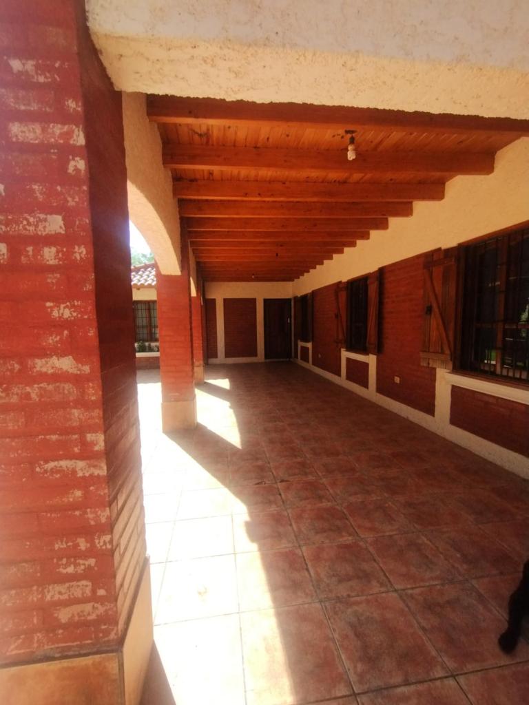Casa amplia, jardin maravilloso photo 4
