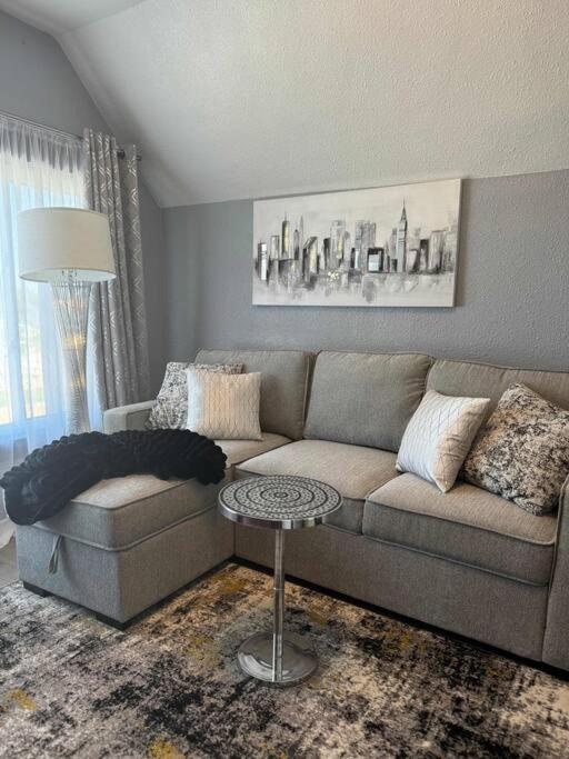 Modern Apartment image