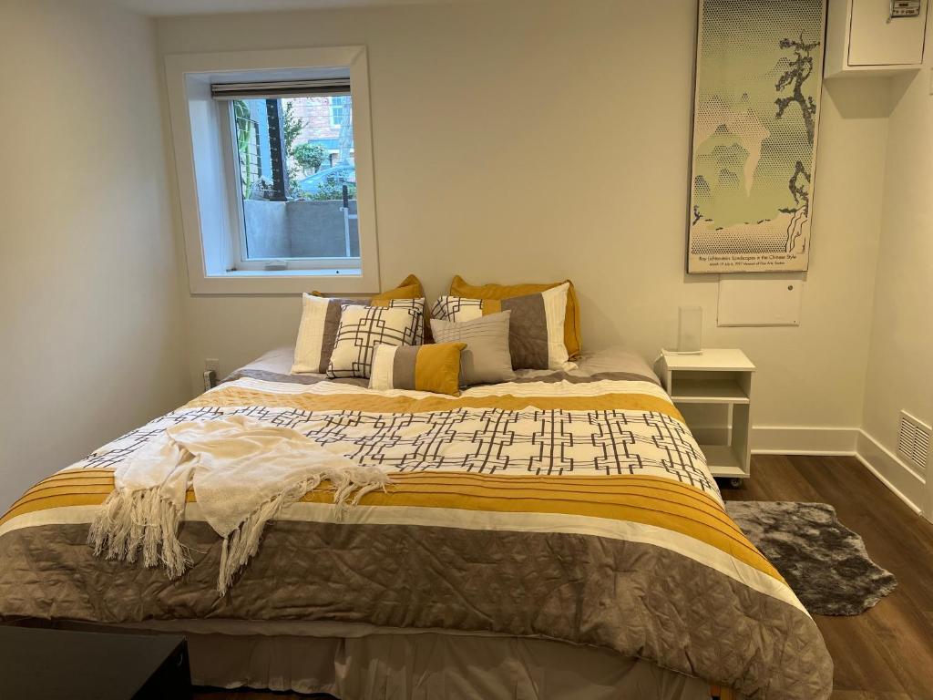 Basement apartment in NW DC image