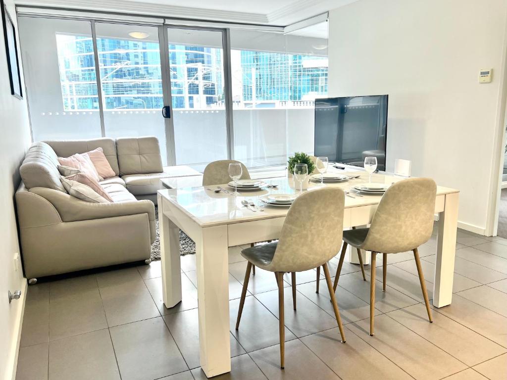 Charming One-Bed Apt in the Heart of Parramatta photo 1