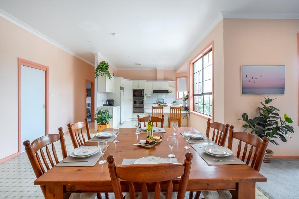 Family Beach House Near Barwon River & Beaches photo 4