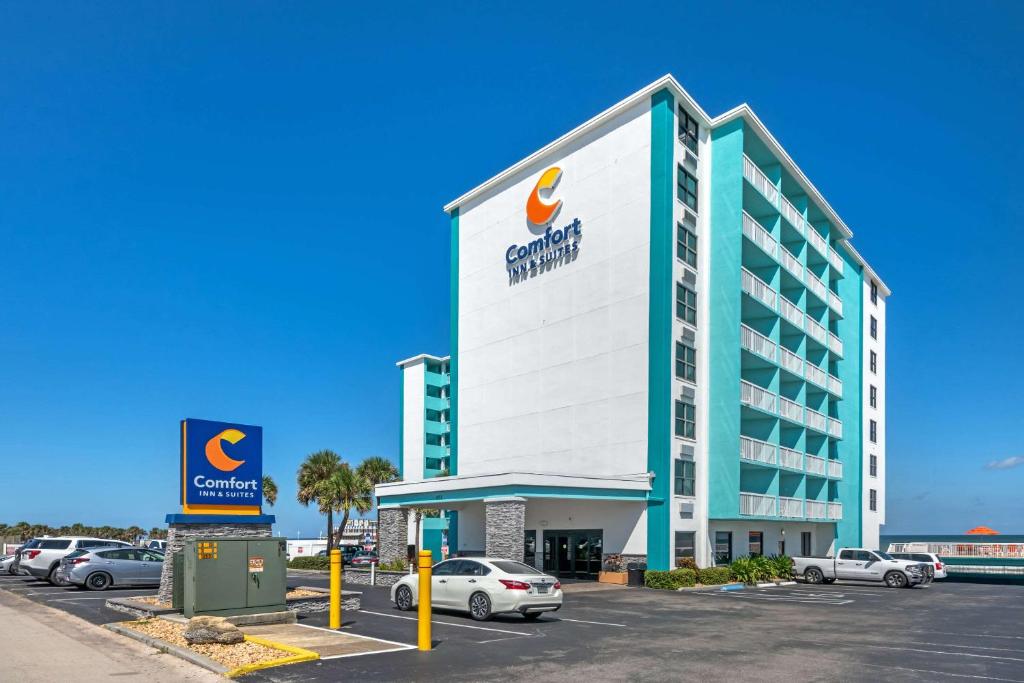 Comfort Inn & Suites Daytona Beach Oceanfront image