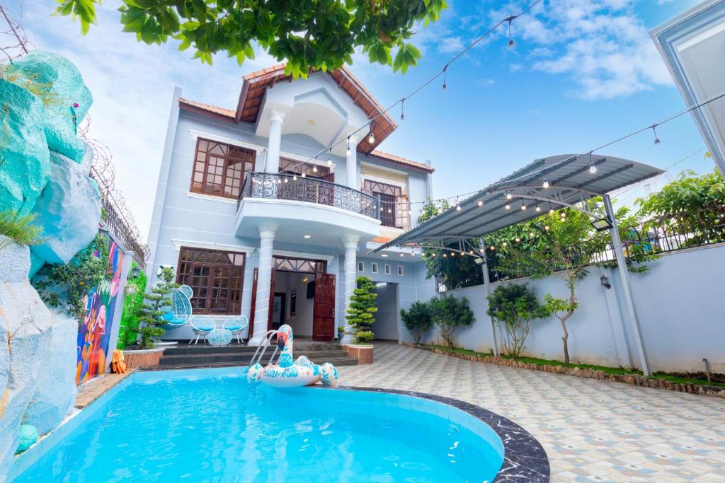 Villa Hồ Bơi HOÀNG MY SUB và Xe máy Free