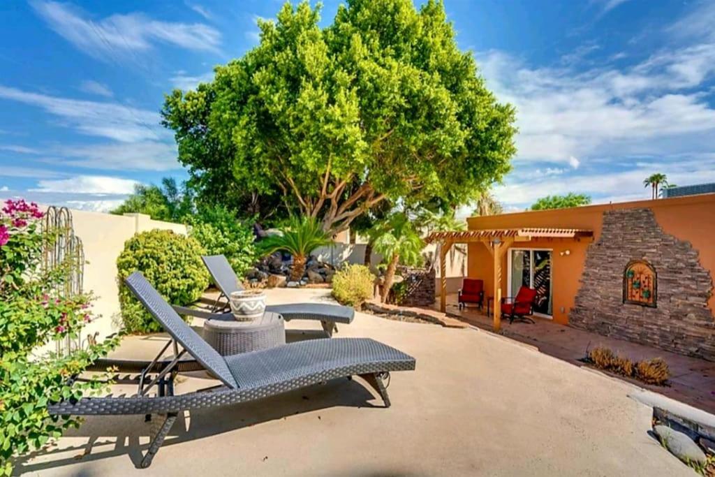 Tranquil oasis near Old Town, hot tub, mountain views image
