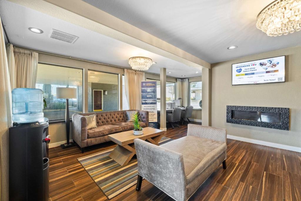 Best Western Petaluma Inn image