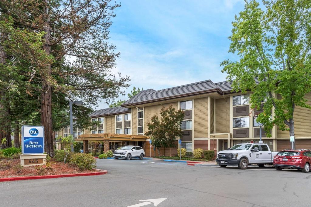 Best Western John Muir Inn image