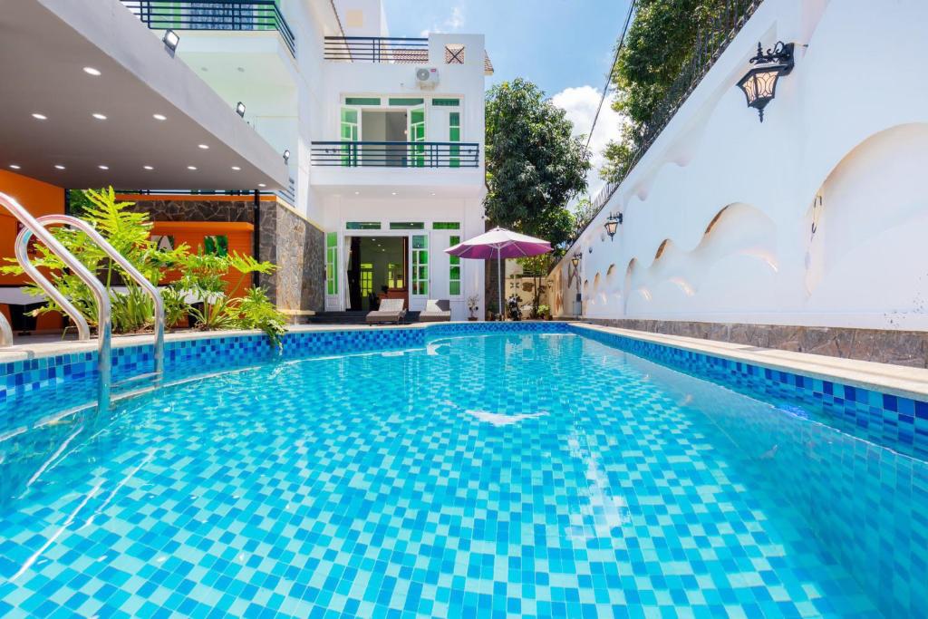 Biệt thự CÓ HỒ BƠI Bãi Sau Vũng Tàu gần cột cờ