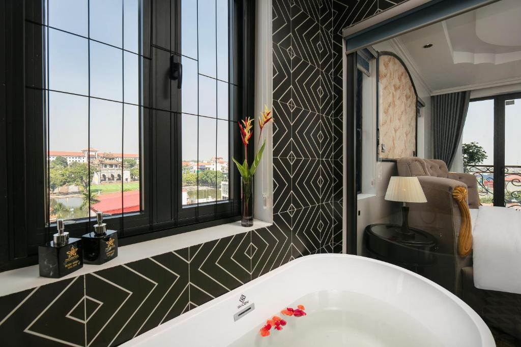 Phat Diem Plaza Hotel