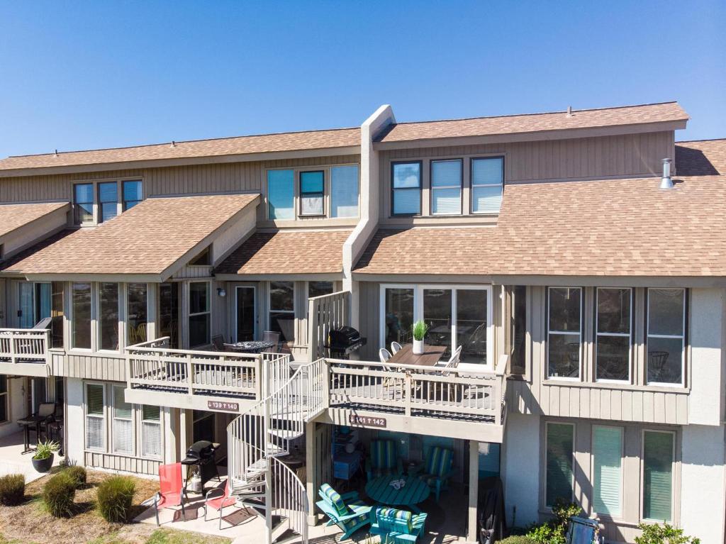 142 Capt John Fripp Villa image