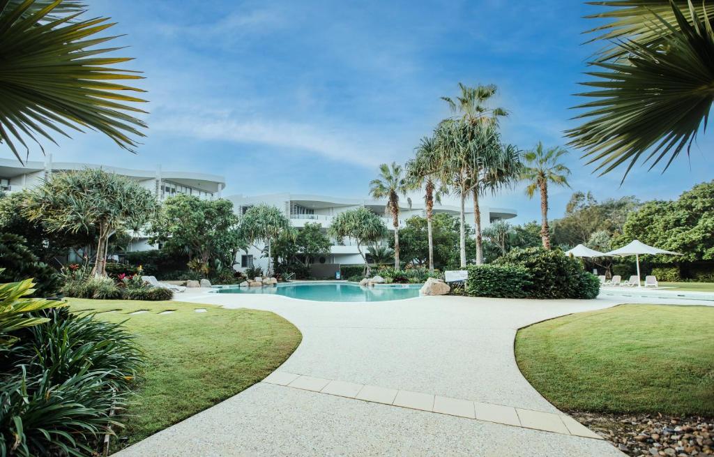 Unit 118 Luxury Beachfront Penthouse - Cotton Beach photo 2