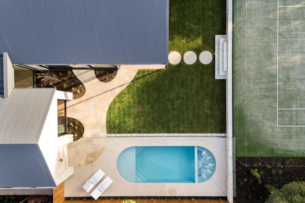 MAUDE Luxe Resort Style Amenities photo 2