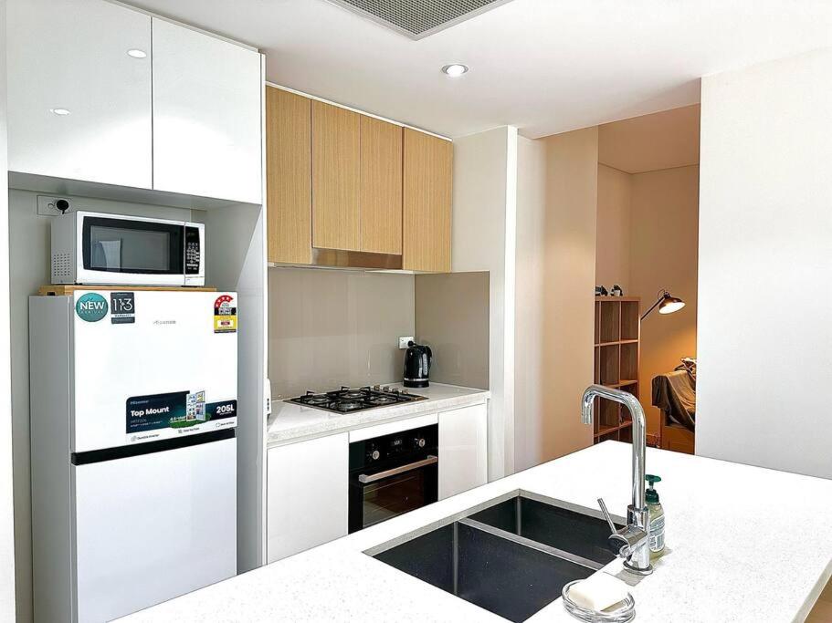 Cosy 2-Bedroom Apartment, Homebush NSW 2140 photo 3