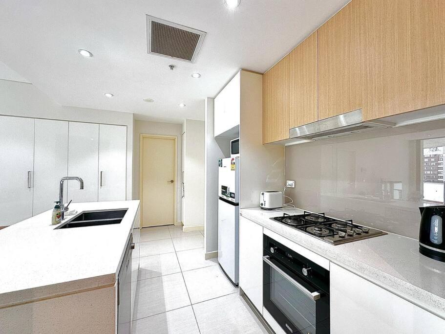 Cosy 2-Bedroom Apartment, Homebush NSW 2140 photo 4