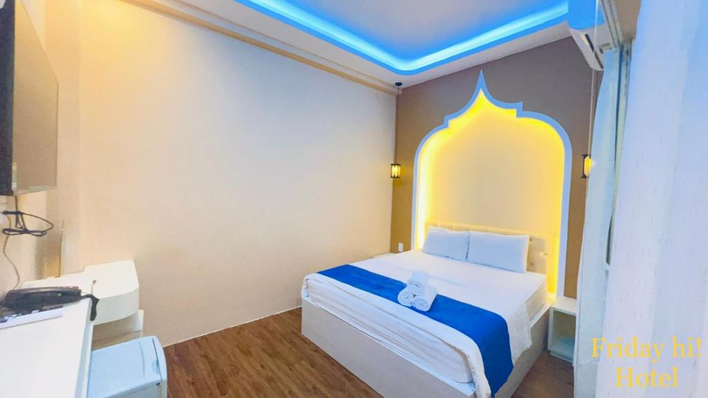 Khách sạn Friday Hi