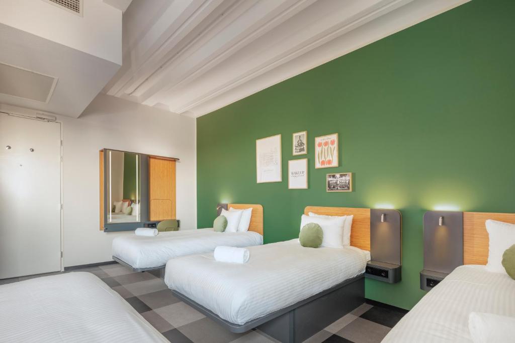 Maxhotel Amsterdam Airport Schiphol Room Type - Family Room