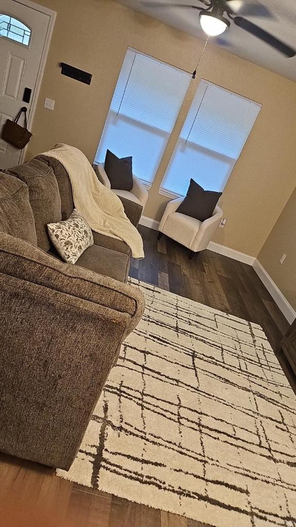 POSH PAD IN Gainesville image