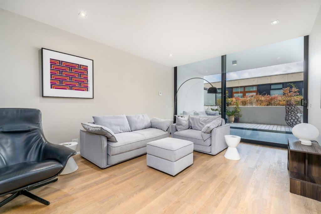 Elegant Apartment in Kingston Foreshore - Hosted by Canstay photo 3