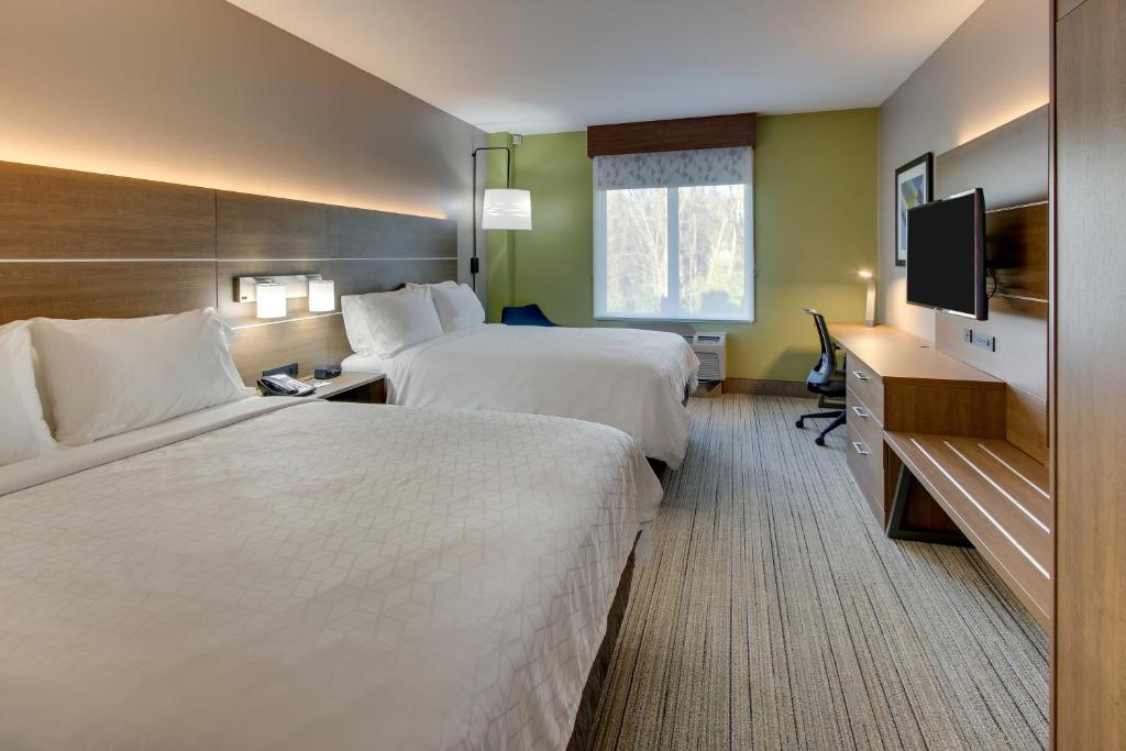 Holiday Inn Express Hotel & Suites Columbus-Fort Benning, an IHG Hotel image