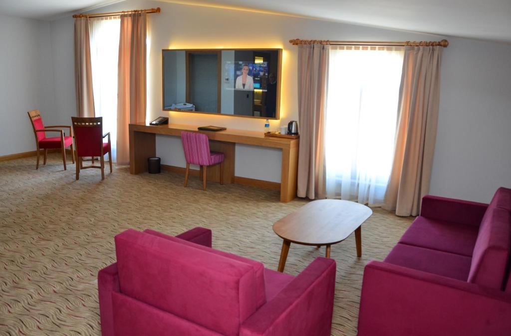 Bacacan Otel - Tap to explore photos