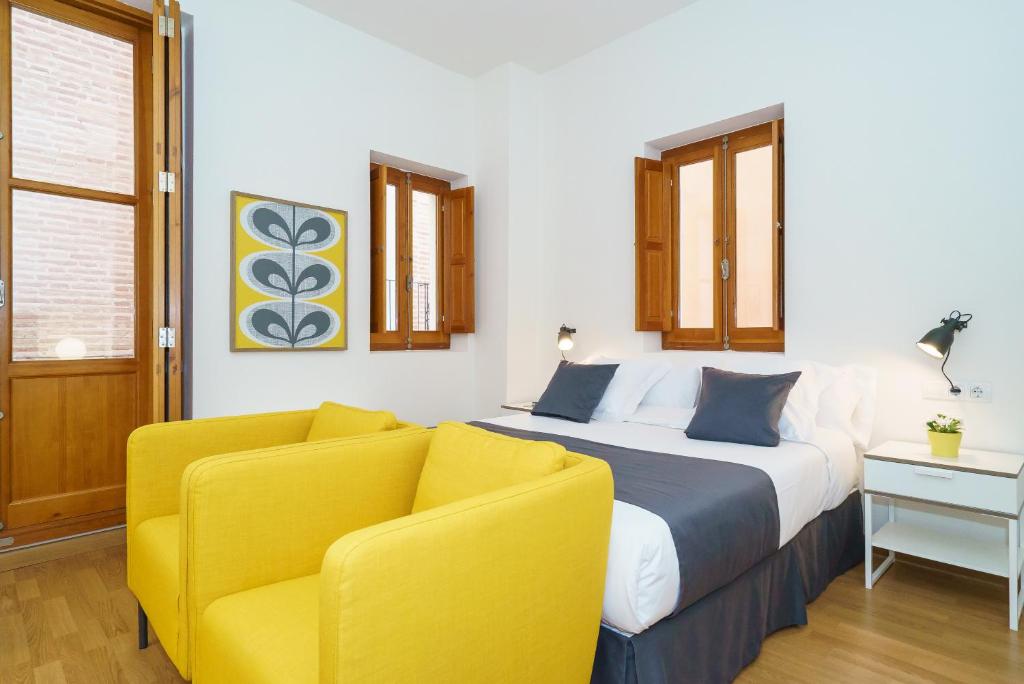 Студио (Номер-студио с балконом (для 2 взрослых)), Valencia Home