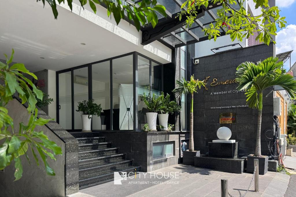 CityHouse - Emerald Apartment