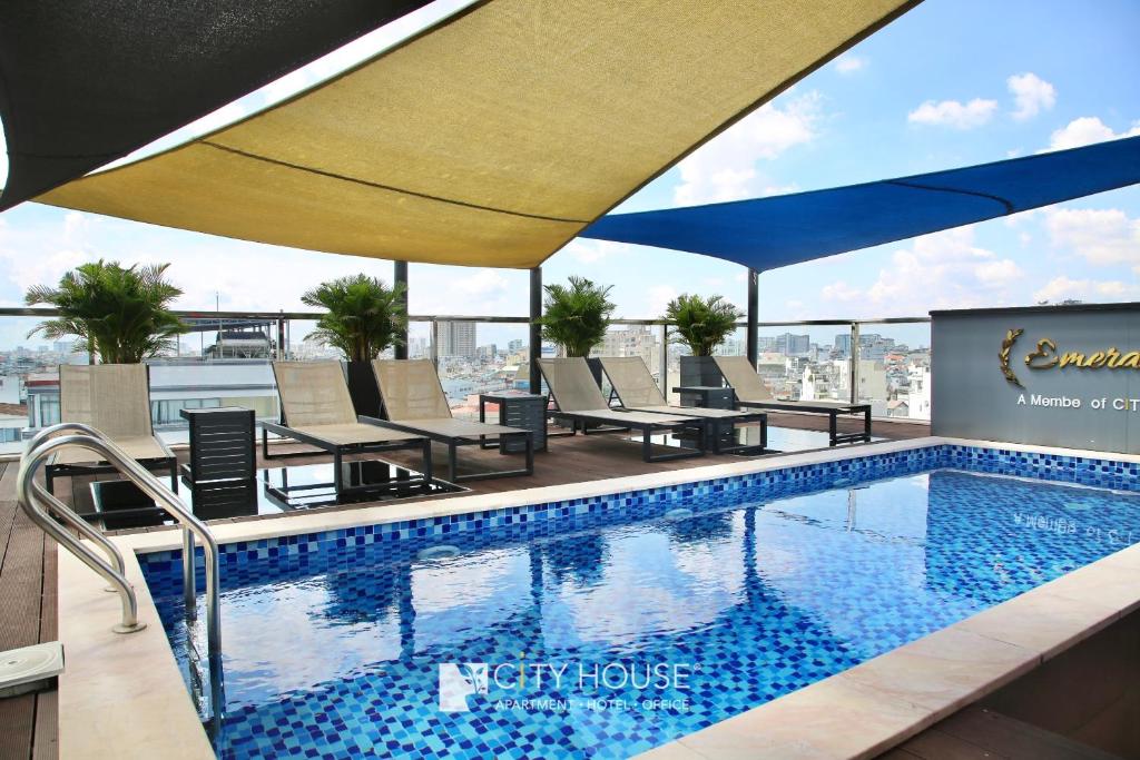 CityHouse - Emerald Apartment