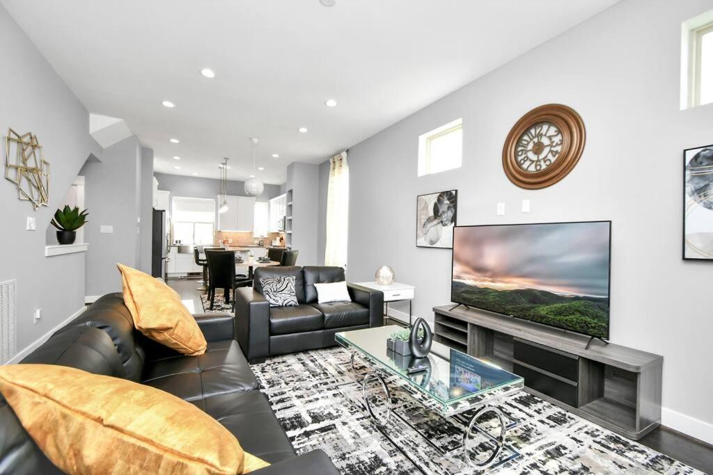Rammies Exquisite 3Bedroom Town House image