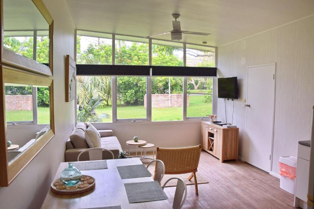 Trial Bay Beach Cabin 3 - Bring your own linen. photo 4