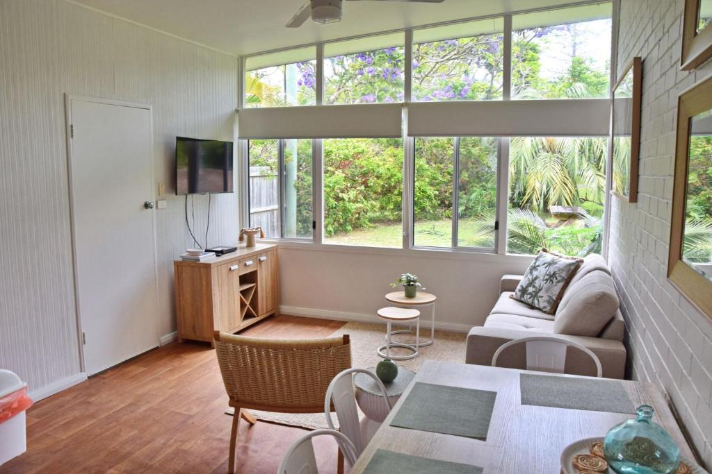 Trial Bay Beach Cabin 4 - Bring your own linen. photo 4
