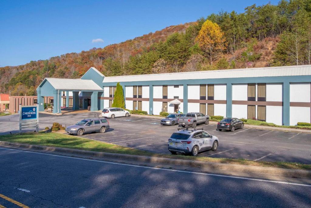 Cherokee Inn image
