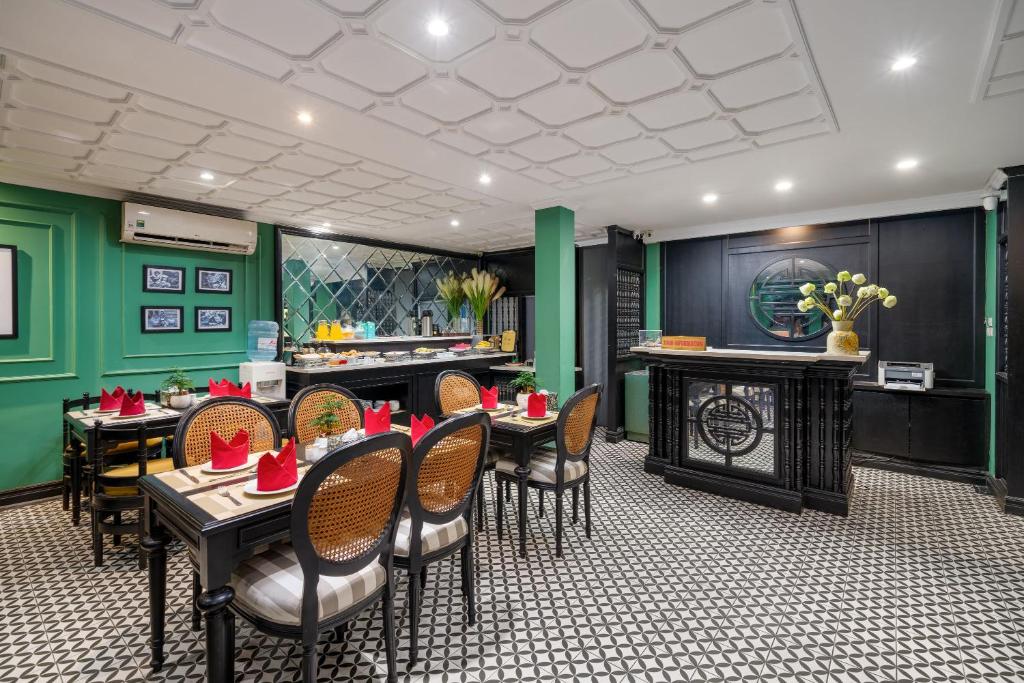 Hanoi Ancient Paradise Hotel