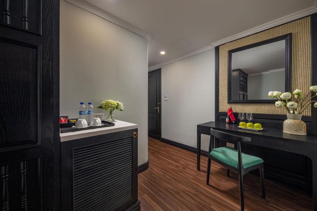 Hanoi Ancient Paradise Hotel