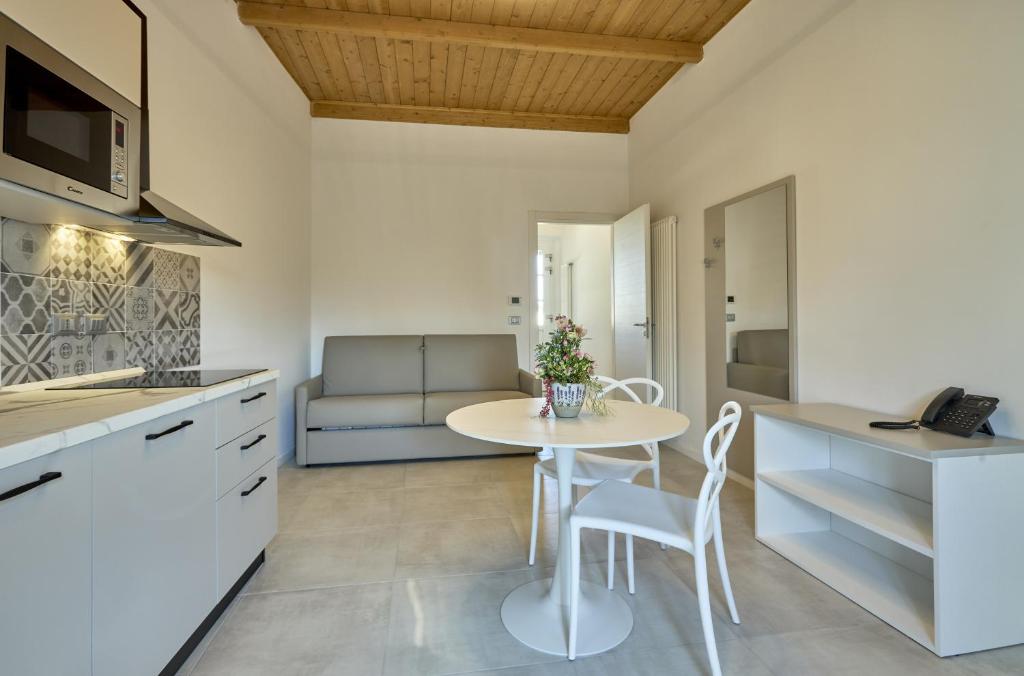 Via Ai Portici Suite Room Type - Junior Suite