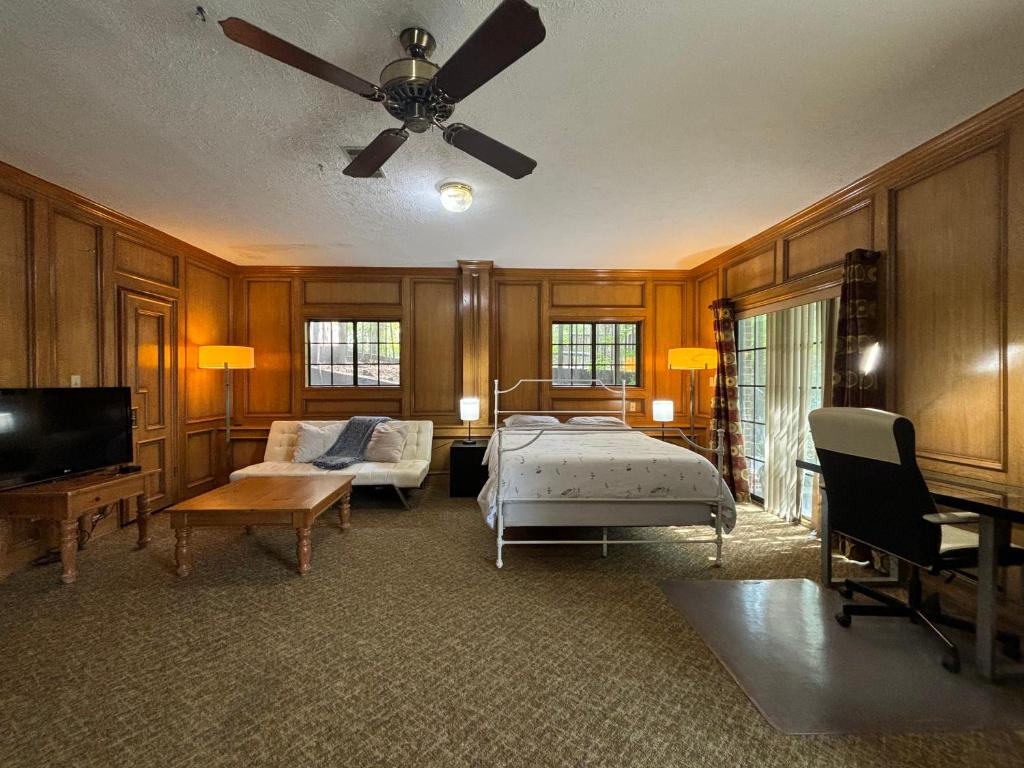 Westlake Studio Mins To Downtown Zilker Park image