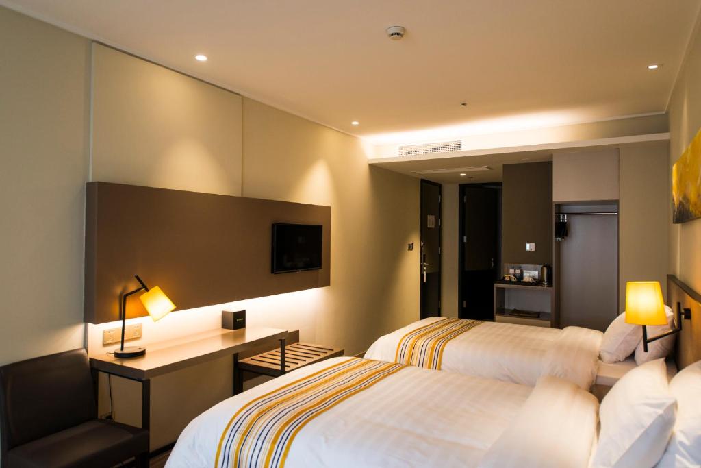 Двухместный (Двухместный номер Selected с 2 отдельными кроватями), Home Inn Plus Shanghai People's Square East Jinling Road