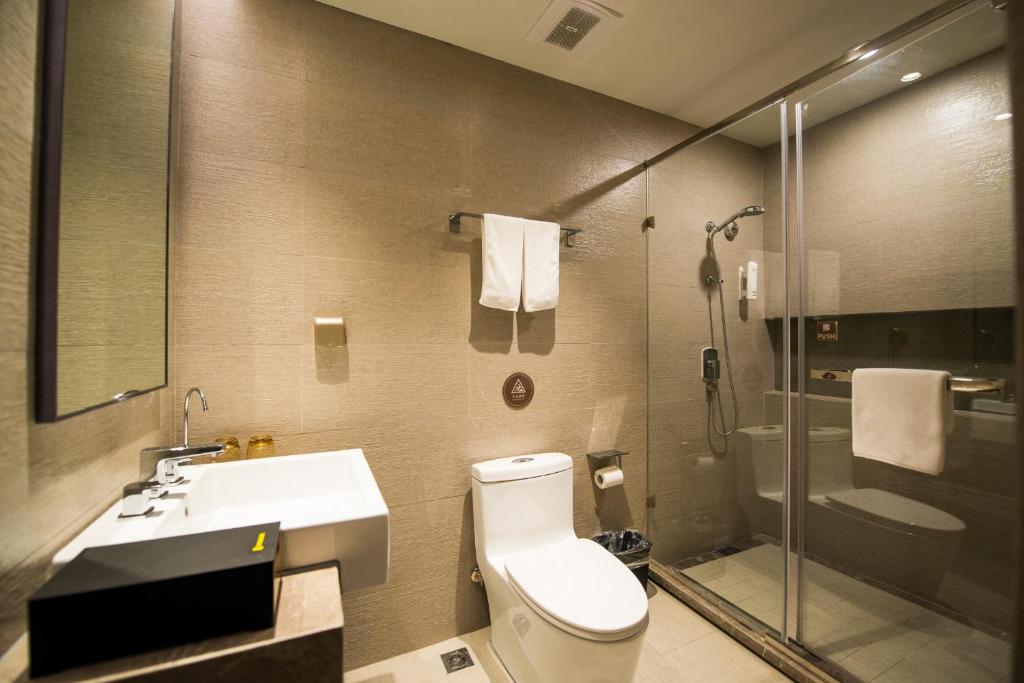 Двухместный (Двухместный номер Selected с 2 отдельными кроватями), Home Inn Plus Shanghai People's Square East Jinling Road