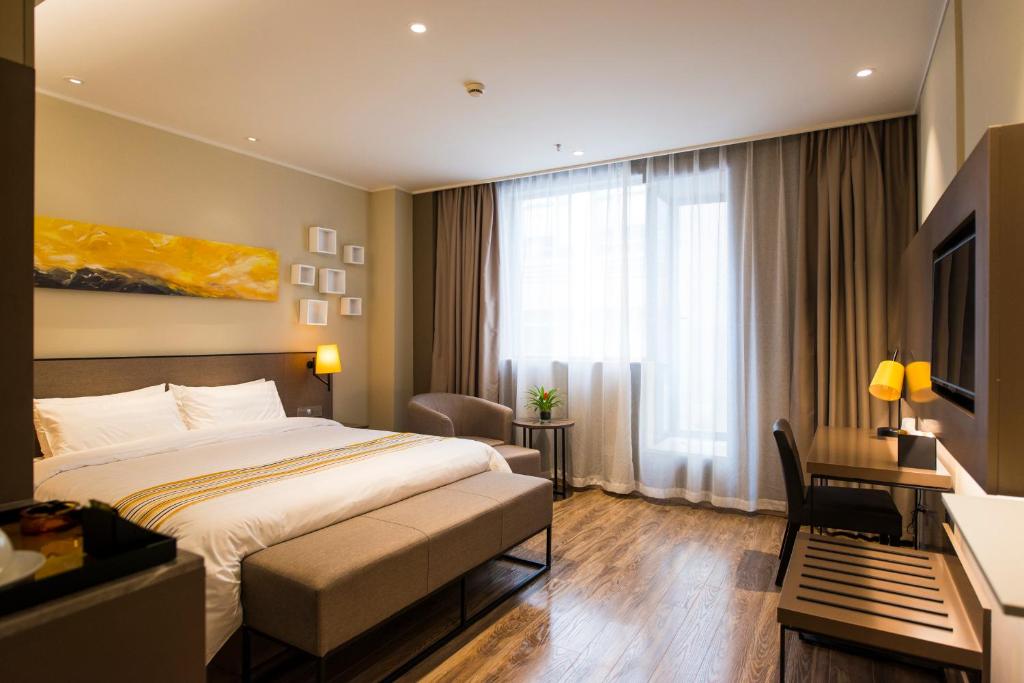 Двухместный (Номер бизнес-класса на выбор гостей), Home Inn Plus Shanghai People's Square East Jinling Road